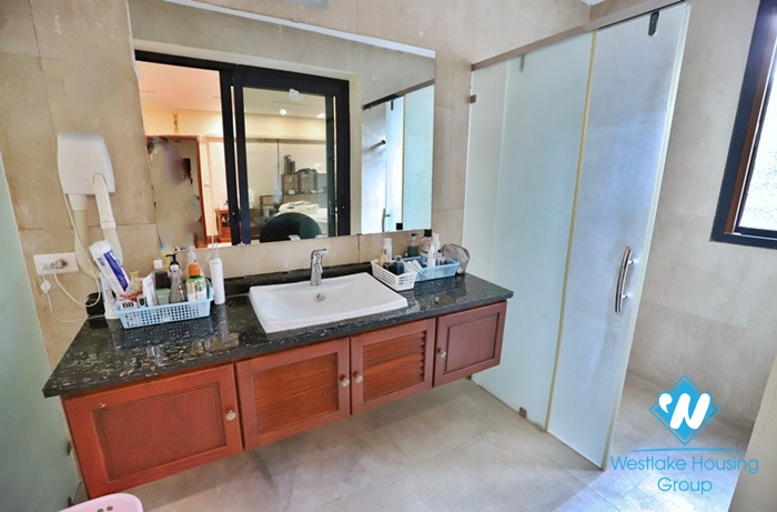 A stunning 4 bedroom villa for rent in Tay ho, Hanoi